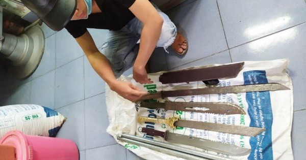 Bắt 10 nghi phạm khai liên quan vụ nam thanh niên bị chém nhầm ở Đà Nẵng Bắt 10 nghi phạm khai liên quan vụ nam thanh niên bị chém nhầm ở Đà Nẵng