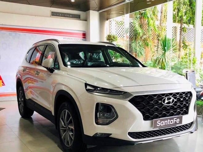 Mẫu SUV ăn khách nhất tại Việt Nam giảm sốc 100 triệu đồng, Toyota Fortuner nên dè chừng - 2 Mẫu SUV ăn khách nhất tại Việt Nam giảm sốc 100 triệu đồng, Toyota Fortuner nên dè chừng - 2