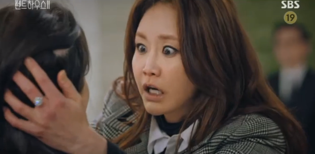 Penthouse 2 tập 4 bùng nổ drama và những cú lừa: Hội rich kid thua đau trước Ro Na, Yoon Hee thiết lập liên minh báo thù mới? - 10 Penthouse 2 tập 4 bùng nổ drama và những cú lừa: Hội rich kid thua đau trước Ro Na, Yoon Hee thiết lập liên minh báo thù mới? - 10
