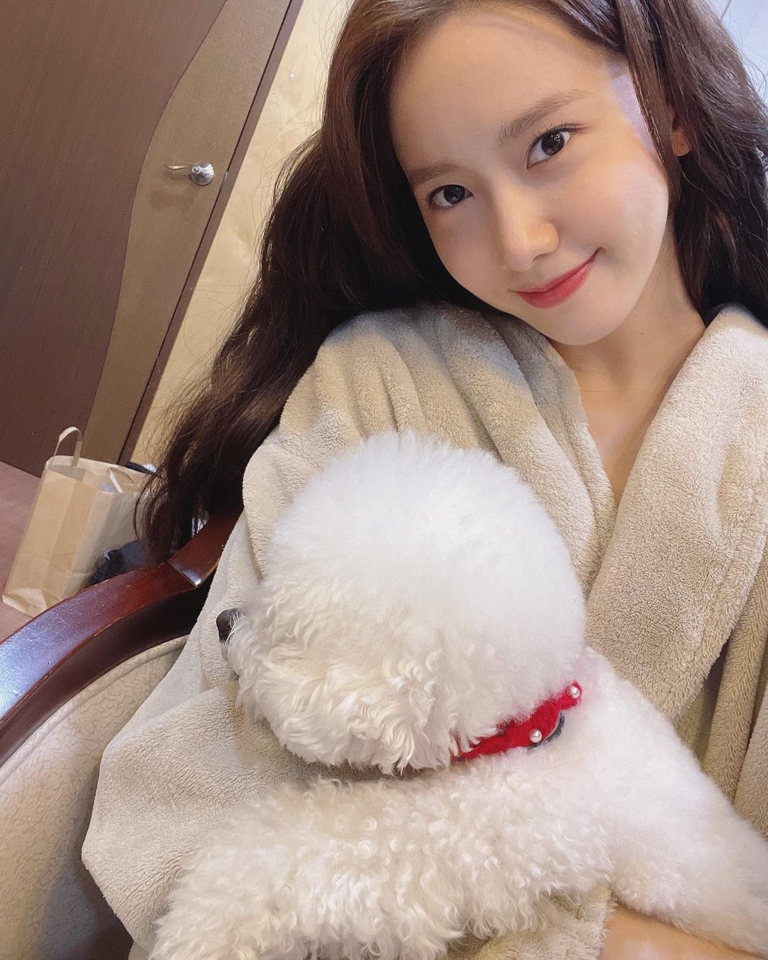 Yoona và loạt sao Hàn hé lộ cách rửa mặt "sạch sành sanh", áp dụng theo để loại bỏ đám bã nhờn đáng ghét! - 2 Yoona và loạt sao Hàn hé lộ cách rửa mặt "sạch sành sanh", áp dụng theo để loại bỏ đám bã nhờn đáng ghét! - 2