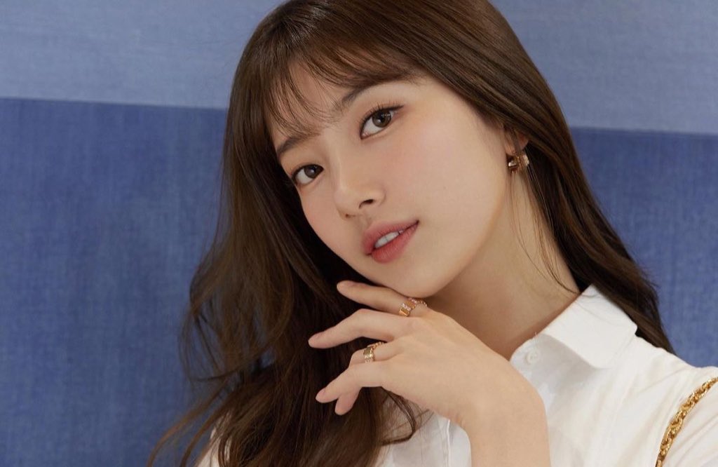 Vượt mặt Jisoo, Suzy mới là sao Hàn được Dior ưu ái đến độ đặc biệt "độc nhất vô nhị" như thế này - 1 Vượt mặt Jisoo, Suzy mới là sao Hàn được Dior ưu ái đến độ đặc biệt "độc nhất vô nhị" như thế này - 1