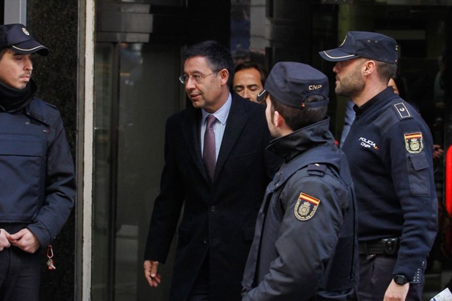 Cựu Chủ tịch Barcelona được tại ngoại sau 1 ngày ngồi tù Cựu Chủ tịch Barcelona được tại ngoại sau 1 ngày ngồi tù