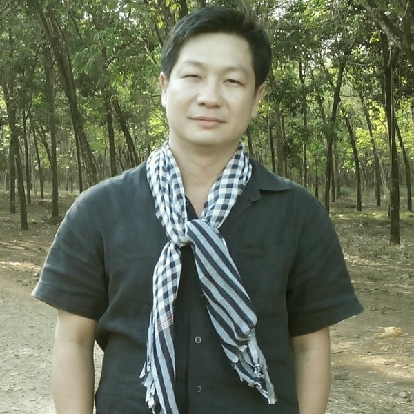 Đạo diễn kiêm biên kịch của 'Kiều @' lên tiếng khi phim bị chê siêu thảm họa, đưa cảnh hở nửa ngực lên để câu khách - 4 Đạo diễn kiêm biên kịch của 'Kiều @' lên tiếng khi phim bị chê siêu thảm họa, đưa cảnh hở nửa ngực lên để câu khách - 4