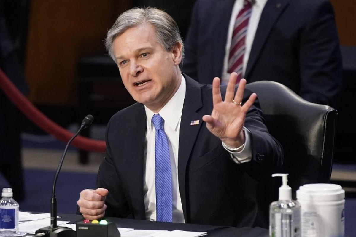 Giám đốc FBI cảnh báo “khủng bố nội địa” đang gia tăng ở Mỹ Giám đốc FBI cảnh báo “khủng bố nội địa” đang gia tăng ở Mỹ