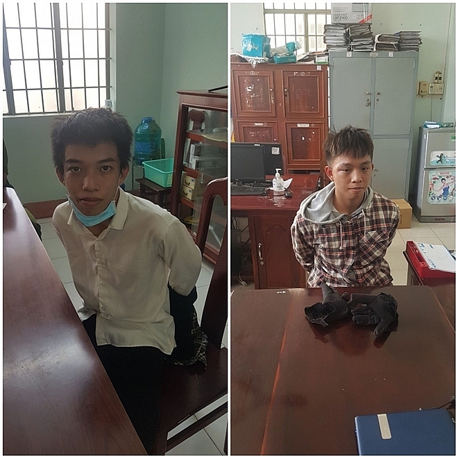 Anh cầm súng cao su ép em ruột cùng đi cướp ngân hàng Anh cầm súng cao su ép em ruột cùng đi cướp ngân hàng