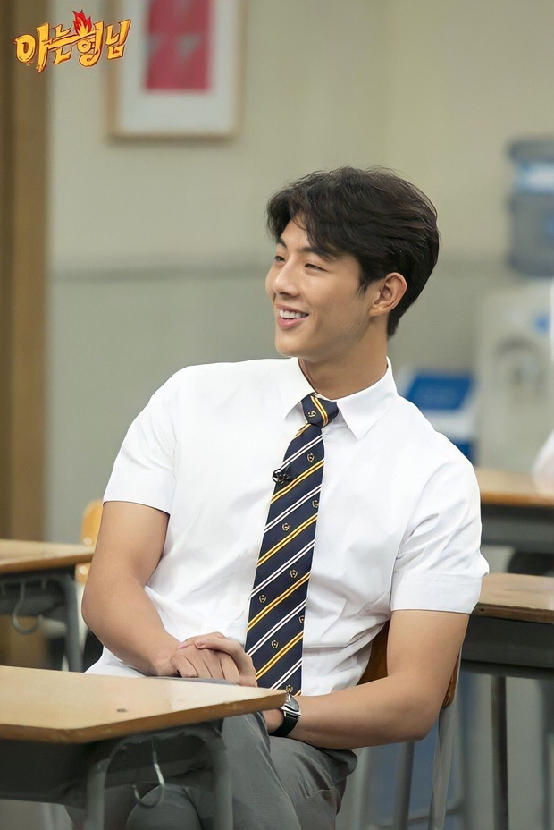 Ji Soo gây sốc với liên hoàn phốt bạo lực: Quấy rối bạn gái, tiểu bậy luôn trong lớp, 3 nạn nhân đứng lên đấu tố cực gắt - 1 Ji Soo gây sốc với liên hoàn phốt bạo lực: Quấy rối bạn gái, tiểu bậy luôn trong lớp, 3 nạn nhân đứng lên đấu tố cực gắt - 1