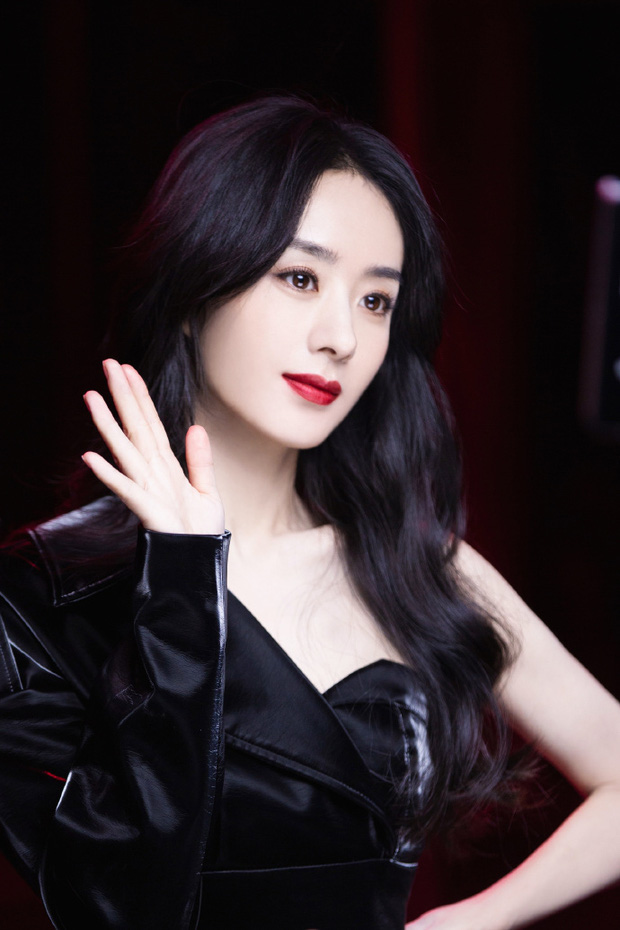 Triệu Lệ Dĩnh leo thẳng No.1 hot search Weibo vì sở hữu nét đẹp kỳ lạ này - 5 Triệu Lệ Dĩnh leo thẳng No.1 hot search Weibo vì sở hữu nét đẹp kỳ lạ này - 5
