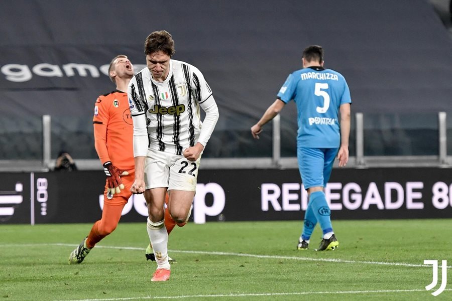 Ronaldo lập công, Juventus bám đuổi thành Milan - 1 Ronaldo lập công, Juventus bám đuổi thành Milan - 1