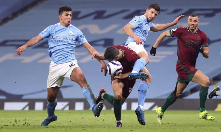 Man City dẫn Man Utd 15 điểm - 1 Man City dẫn Man Utd 15 điểm - 1