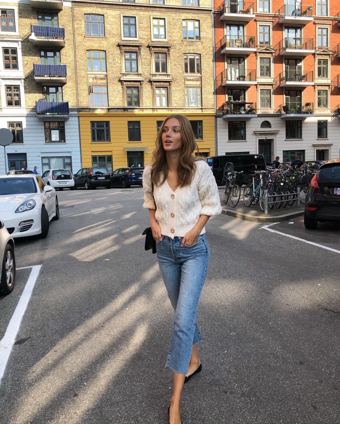 Phong cách thời trang Bắc Âu: Style dành cho mọi cô nàng vì lên đồ tinh giản nhưng có thừa độ thanh lịch và tinh tế - 4 Phong cách thời trang Bắc Âu: Style dành cho mọi cô nàng vì lên đồ tinh giản nhưng có thừa độ thanh lịch và tinh tế - 4