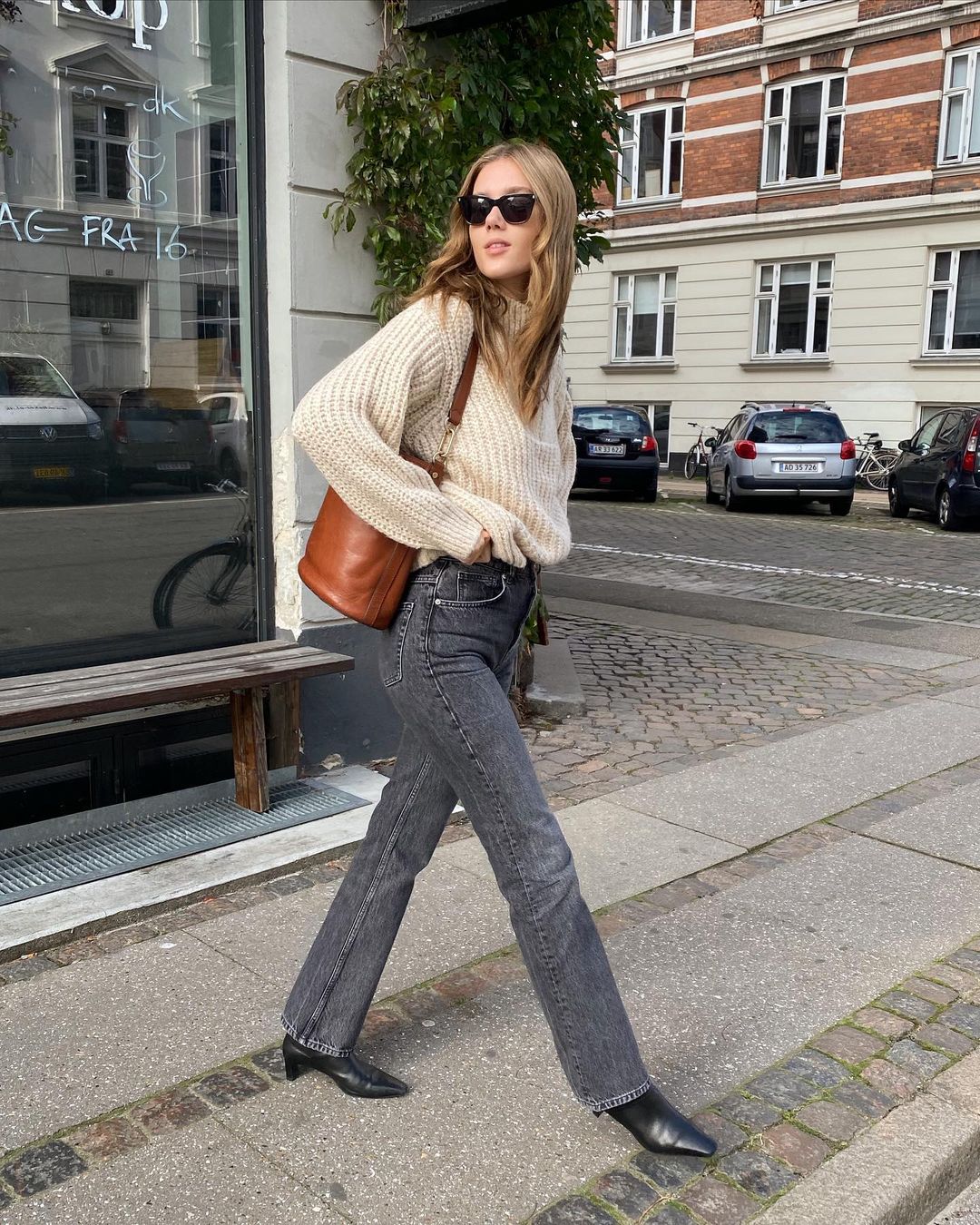 Phong cách thời trang Bắc Âu: Style dành cho mọi cô nàng vì lên đồ tinh giản nhưng có thừa độ thanh lịch và tinh tế - 18 Phong cách thời trang Bắc Âu: Style dành cho mọi cô nàng vì lên đồ tinh giản nhưng có thừa độ thanh lịch và tinh tế - 18