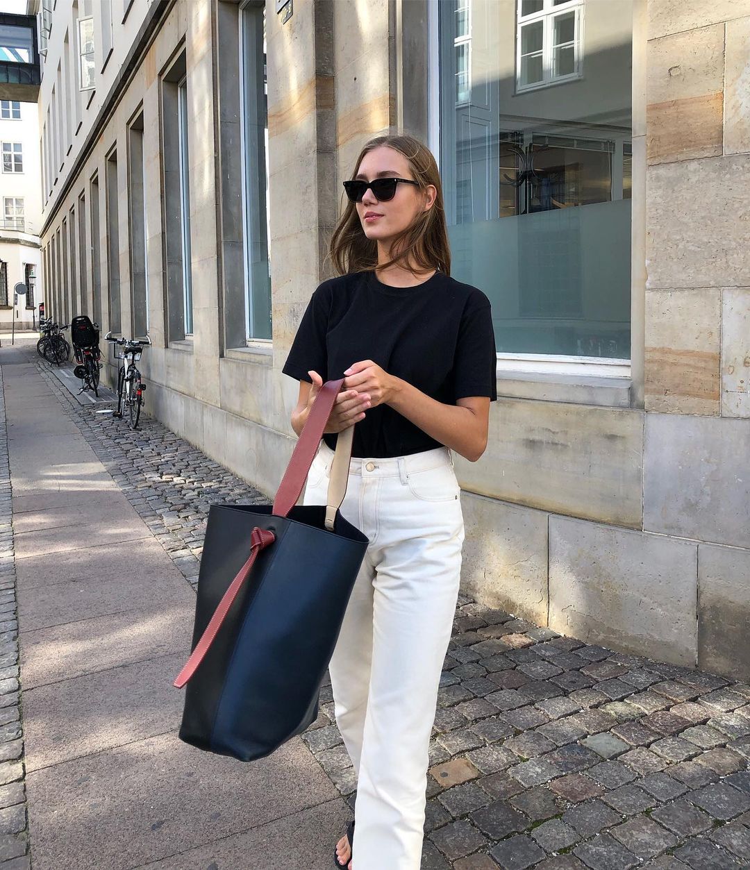Phong cách thời trang Bắc Âu: Style dành cho mọi cô nàng vì lên đồ tinh giản nhưng có thừa độ thanh lịch và tinh tế - 3 Phong cách thời trang Bắc Âu: Style dành cho mọi cô nàng vì lên đồ tinh giản nhưng có thừa độ thanh lịch và tinh tế - 3