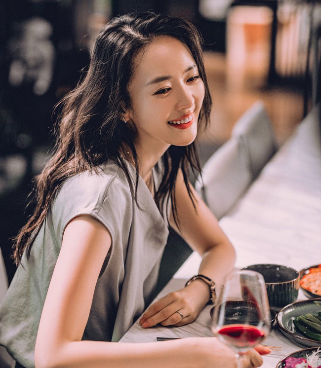 Không phải nhan sắc, 3 thứ này trên người phụ nữ mới làm nên sự thanh tao, trong sạch của cô ấy, đàn ông thì say đắm dù ở bất cứ độ tuổi nào! - 1 Không phải nhan sắc, 3 thứ này trên người phụ nữ mới làm nên sự thanh tao, trong sạch của cô ấy, đàn ông thì say đắm dù ở bất cứ độ tuổi nào! - 1