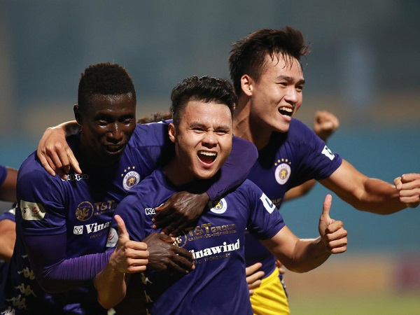 Hà Nội FC đá giao hữu 'làm nóng' tại Hàng Đẫy trước ngày V.League trở lại Hà Nội FC đá giao hữu 'làm nóng' tại Hàng Đẫy trước ngày V.League trở lại