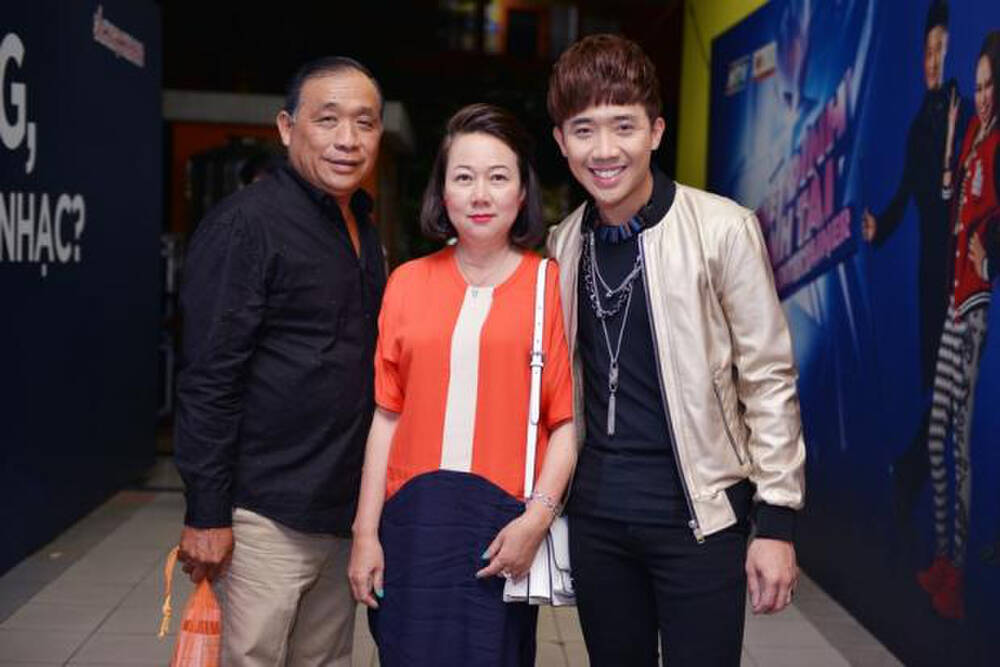 Trấn Thành - Hari chia sẻ tin nhắn với bố, nam diễn viên tiết lộ 5 lần mình khiến bố rơi nước mắt - 1 Trấn Thành - Hari chia sẻ tin nhắn với bố, nam diễn viên tiết lộ 5 lần mình khiến bố rơi nước mắt - 1
