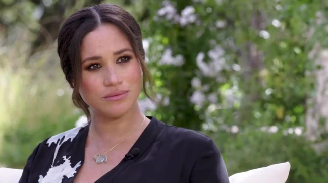 Meghan Markle tố bị hoàng gia Anh 'bịt miệng', Công nương Kate xuất hiện giữa tâm bão lùm xùm với sắc mặt bất thường Meghan Markle tố bị hoàng gia Anh 'bịt miệng', Công nương Kate xuất hiện giữa tâm bão lùm xùm với sắc mặt bất thường