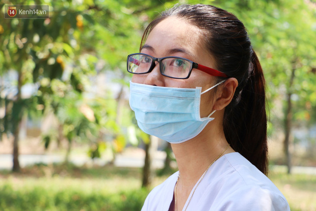 Chuyện các nữ y bác sĩ tuyến đầu 2 năm đón 8/3 tại BV Dã chiến Củ Chi: Chỉ mong nơi này bị giải thể, ngày đó sẽ là ngày vui nhất! Chuyện các nữ y bác sĩ tuyến đầu 2 năm đón 8/3 tại BV Dã chiến Củ Chi: Chỉ mong nơi này bị giải thể, ngày đó sẽ là ngày vui nhất!