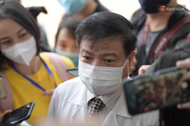 Những người đầu tiên tại Hà Nội và TP.HCM được tiêm vaccine phòng Covid-19 - 13 Những người đầu tiên tại Hà Nội và TP.HCM được tiêm vaccine phòng Covid-19 - 13