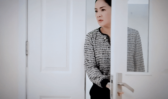 Hướng dương ngược nắng: Hồng Đăng kêu trời vì nhận 12 cái tát muốn 'rơi não ở hiện trường' Hướng dương ngược nắng: Hồng Đăng kêu trời vì nhận 12 cái tát muốn 'rơi não ở hiện trường'