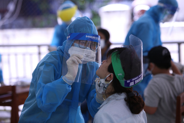 Tối 13/3: 2 công nhân Công ty Poyun Hải Dương mắc COVID-19; WHO cấp phép lưu hành khẩn cấp vaccine của Johnson & Johnson Tối 13/3: 2 công nhân Công ty Poyun Hải Dương mắc COVID-19; WHO cấp phép lưu hành khẩn cấp vaccine của Johnson & Johnson