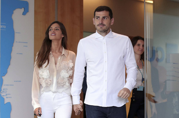 'Thánh' Iker Casillas xác nhận chia tay nữ phóng viên xinh đẹp, chấm dứt chuyện tình ngỡ 'đẹp như mơ' kéo dài 12 năm - 2