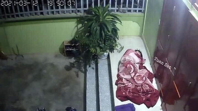 Cãi nhau thắng vợ bèn đăng đàn khoe thành tích nhưng nhìn 'phần thưởng' mà anh chồng nhận được cánh đàn ông chỉ nhanh chóng muốn...nhận thua Cãi nhau thắng vợ bèn đăng đàn khoe thành tích nhưng nhìn 'phần thưởng' mà anh chồng nhận được cánh đàn ông chỉ nhanh chóng muốn...nhận thua