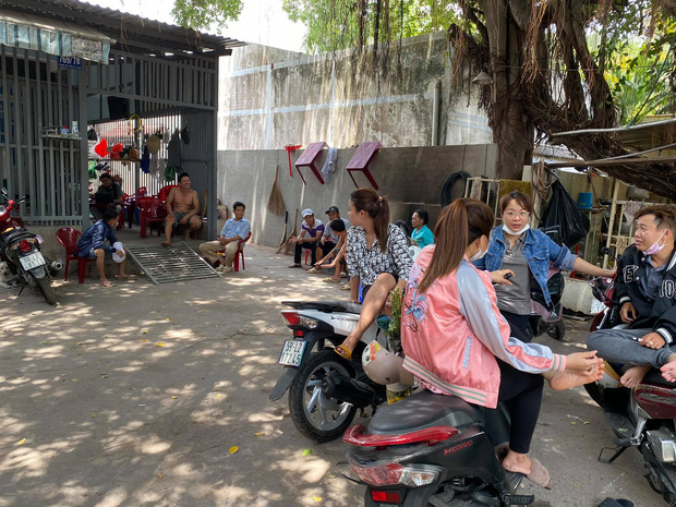 Hàng xóm xót xa khi cả gia đình tử vong trong đám cháy: 'Người cha chết nhưng vẫn còn ôm con gái 3 tuổi vào lòng' - 1 Hàng xóm xót xa khi cả gia đình tử vong trong đám cháy: 'Người cha chết nhưng vẫn còn ôm con gái 3 tuổi vào lòng' - 1
