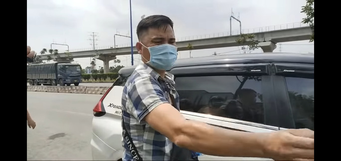 Thực hư thông tin Đội CSGT Rạch Chiếc không xử phạt YouTuber chuyên 'giám sát CSGT' Thực hư thông tin Đội CSGT Rạch Chiếc không xử phạt YouTuber chuyên 'giám sát CSGT'