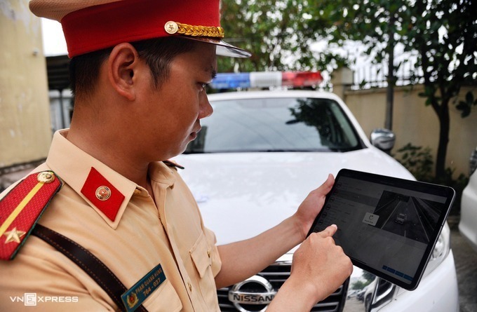 Thử nghiệm nộp phạt vi phạm giao thông qua mã số định danh Thử nghiệm nộp phạt vi phạm giao thông qua mã số định danh