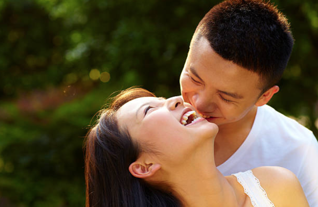 Tại sao 'con giáp thứ 13' xấu hơn vợ mà chồng vẫn chết mê chết mệt tới mức dính bầu? - 2 Tại sao 'con giáp thứ 13' xấu hơn vợ mà chồng vẫn chết mê chết mệt tới mức dính bầu? - 2