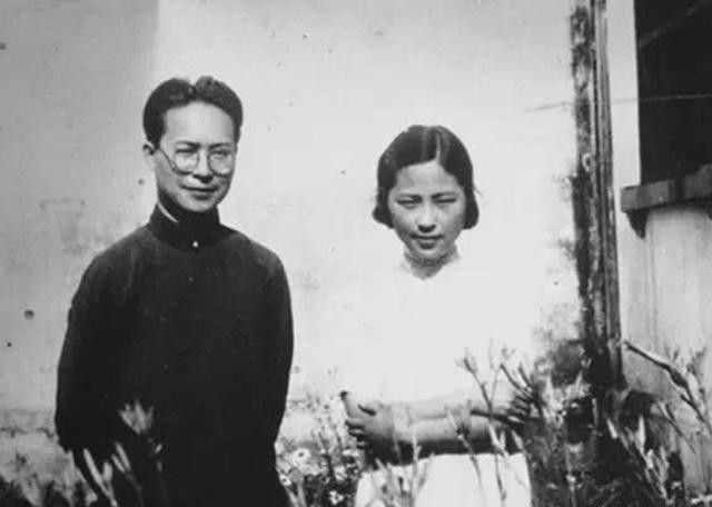 Theo đuổi 4 năm, người đàn ông thành công cưới cô gái nhà giàu, kết hôn được 1 năm thì ngoại tình trắng trợn, trước khi chết cầu xin sự tha thứ với 6 chữ xé lòng! - 2 Theo đuổi 4 năm, người đàn ông thành công cưới cô gái nhà giàu, kết hôn được 1 năm thì ngoại tình trắng trợn, trước khi chết cầu xin sự tha thứ với 6 chữ xé lòng! - 2