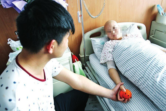 Thiếu nữ 23 tuổi phát hiện mắc ung thư dạ dày khi vừa tốt nghiệp: Bác sĩ nói mỗi bữa ăn đều có thực phẩm này, sớm muộn cũng sinh ung thư Thiếu nữ 23 tuổi phát hiện mắc ung thư dạ dày khi vừa tốt nghiệp: Bác sĩ nói mỗi bữa ăn đều có thực phẩm này, sớm muộn cũng sinh ung thư