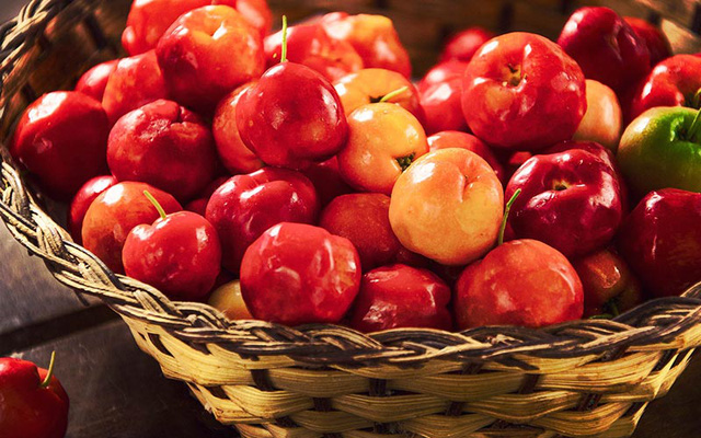 Loại quả có lượng vitamin C cao gấp 100 lần cam chanh giúp chị em đẹp da, giữ dáng lại phòng nhiều bệnh tật - 1 Loại quả có lượng vitamin C cao gấp 100 lần cam chanh giúp chị em đẹp da, giữ dáng lại phòng nhiều bệnh tật - 1