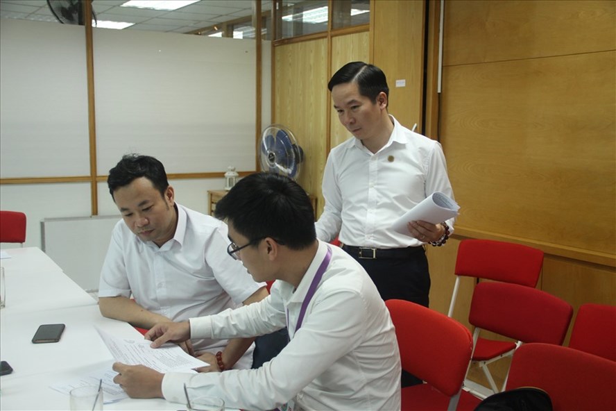 Ai đứng sau CLB Tình Người có dấu hiệu mê tín dị đoan? Ai đứng sau CLB Tình Người có dấu hiệu mê tín dị đoan?