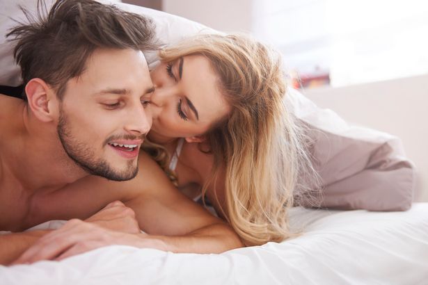 Kéo dài thời gian quan hệ với 6 bí quyết dạo đầu ‘cực đỉnh’ - 4 Kéo dài thời gian quan hệ với 6 bí quyết dạo đầu ‘cực đỉnh’ - 4