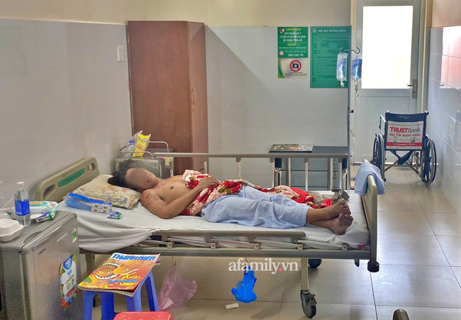 Nạn nhân sống sót trong vụ cháy 6 người chết ở Thủ Đức hối hận: 'Lẽ ra tôi phải đánh thức mọi người dậy hết…' Nạn nhân sống sót trong vụ cháy 6 người chết ở Thủ Đức hối hận: 'Lẽ ra tôi phải đánh thức mọi người dậy hết…'