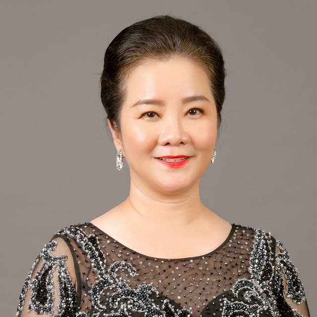 Mẹ vợ thiếu gia Phan Thành: Người phụ nữ quyền lực của ngôi trường dành cho hội con nhà giàu và ngôi sao - 2 Mẹ vợ thiếu gia Phan Thành: Người phụ nữ quyền lực của ngôi trường dành cho hội con nhà giàu và ngôi sao - 2