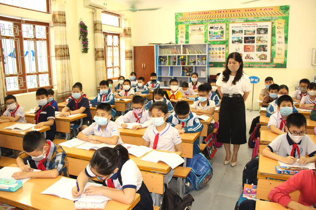 TIN VUI: Từ ngày 3/4, người từ tỉnh Hải Dương đến Quảng Ninh không phải cách ly y tế - 1 TIN VUI: Từ ngày 3/4, người từ tỉnh Hải Dương đến Quảng Ninh không phải cách ly y tế - 1