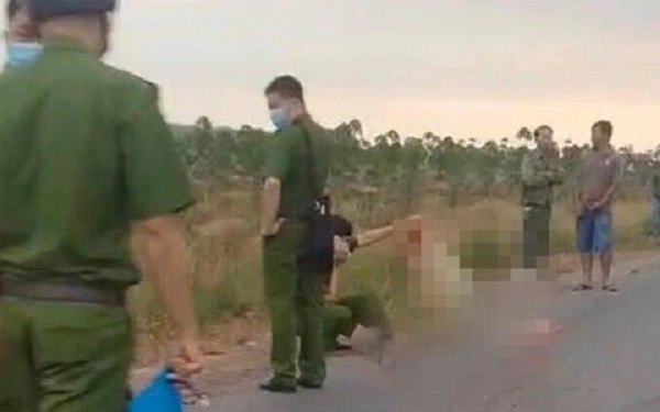 Phát hiện thi thể phụ nữ trên đường lúc sáng sớm, có vết thương trên đầu và 'dấu vết màu đen' Phát hiện thi thể phụ nữ trên đường lúc sáng sớm, có vết thương trên đầu và 'dấu vết màu đen'
