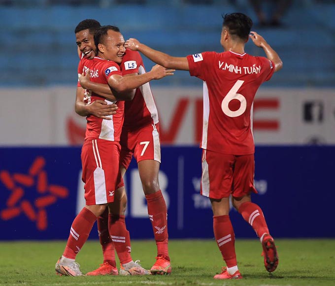 Nghiền nát Sài Gòn, Viettel vào top 4 V.League - 1 Nghiền nát Sài Gòn, Viettel vào top 4 V.League - 1