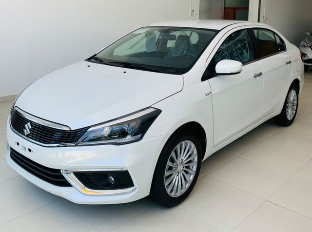Giá Suzuki Ciaz chạm đáy mới tại đại lý - Giảm kỷ lục trước sức ép của Toyota Vios và Honda City 2021 Giá Suzuki Ciaz chạm đáy mới tại đại lý - Giảm kỷ lục trước sức ép của Toyota Vios và Honda City 2021
