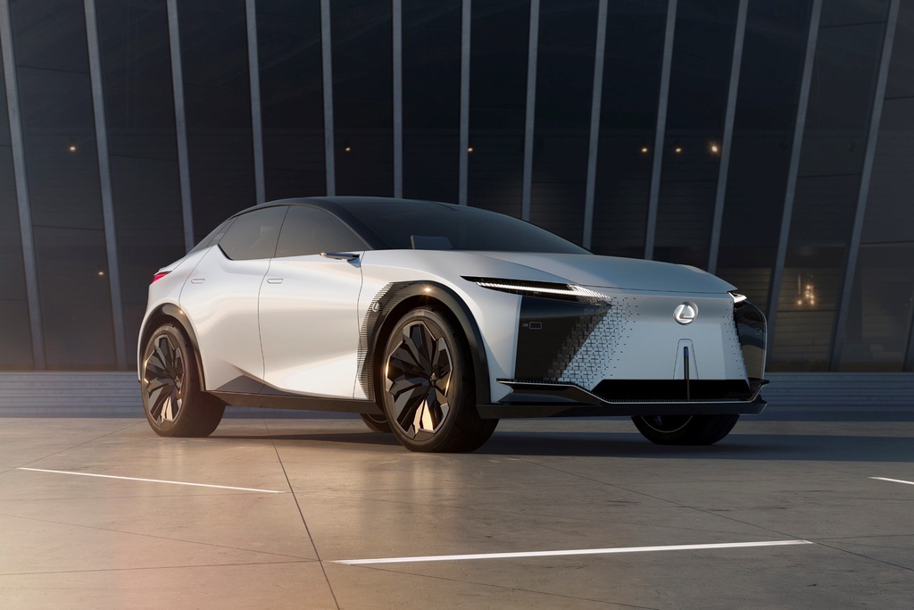 Các hãng xe sang ồ ạt ra mắt ô tô điện 2021 Các hãng xe sang ồ ạt ra mắt ô tô điện 2021