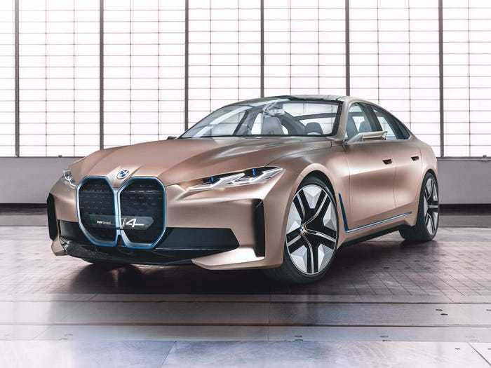 Các hãng xe sang ồ ạt ra mắt ô tô điện 2021 - 1 Các hãng xe sang ồ ạt ra mắt ô tô điện 2021 - 1