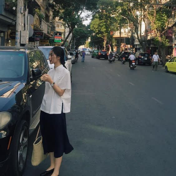 Công thức phối đồ nhanh - gọn - lẹ cho chị em chốn công sở, mặc lên vừa đứng đắn mà trẻ trung hết phần thiên hạ! Công thức phối đồ nhanh - gọn - lẹ cho chị em chốn công sở, mặc lên vừa đứng đắn mà trẻ trung hết phần thiên hạ!