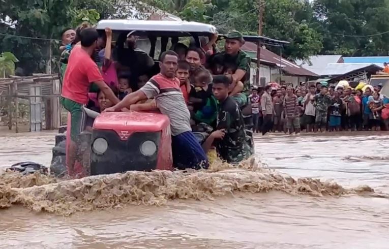 Hơn 150 người thiệt mạng vì lũ quét ở Indonesia, Timor Leste Hơn 150 người thiệt mạng vì lũ quét ở Indonesia, Timor Leste