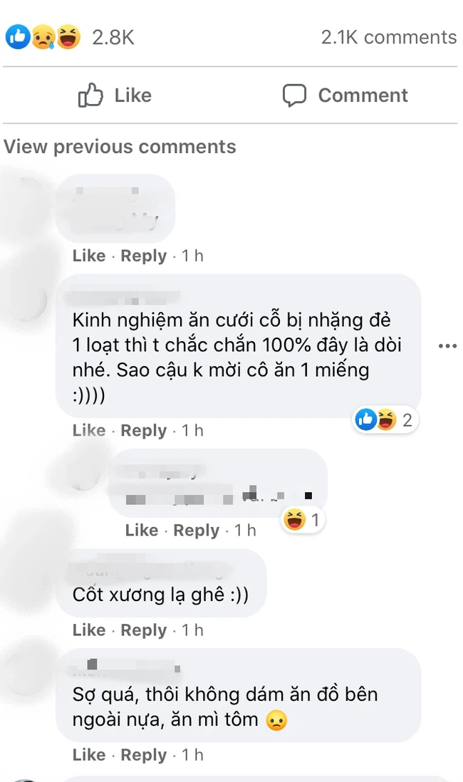 'Lần thứ 2 trong ngày một hàng ăn tại Hà Nội bị viết bài tố có dòi nhúc nhích trong khúc xương, dân mạng ngao ngán vì chất lượng vệ sinh thực phẩm nhưng cũng ngại liệu có phải 'mốt' chơi bẩn nhau'? - 1 'Lần thứ 2 trong ngày một hàng ăn tại Hà Nội bị viết bài tố có dòi nhúc nhích trong khúc xương, dân mạng ngao ngán vì chất lượng vệ sinh thực phẩm nhưng cũng ngại liệu có phải 'mốt' chơi bẩn nhau'? - 1