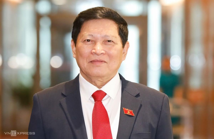 Miễn nhiệm 13 thành viên Chính phủ Miễn nhiệm 13 thành viên Chính phủ