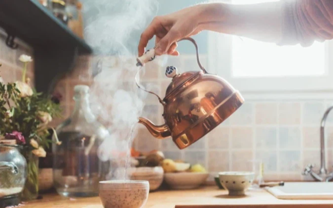 Mới 28 tuổi, cô gái phải 'nhận án' ung thư thực quản vì một sai lầm khi uống nước mà nhiều người cũng đang mắc - 1 Mới 28 tuổi, cô gái phải 'nhận án' ung thư thực quản vì một sai lầm khi uống nước mà nhiều người cũng đang mắc - 1