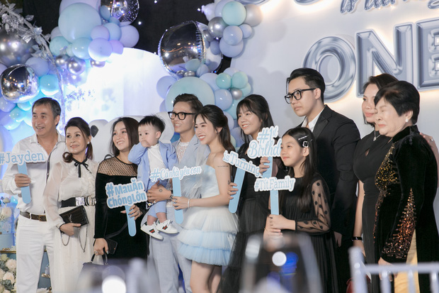 Con gái đại gia Minh Nhựa chủ động liên hệ rồi kết hôn với bồ cũ nhờ "ngủ mơ thấy hai đứa đám cưới" - 3 Con gái đại gia Minh Nhựa chủ động liên hệ rồi kết hôn với bồ cũ nhờ "ngủ mơ thấy hai đứa đám cưới" - 3
