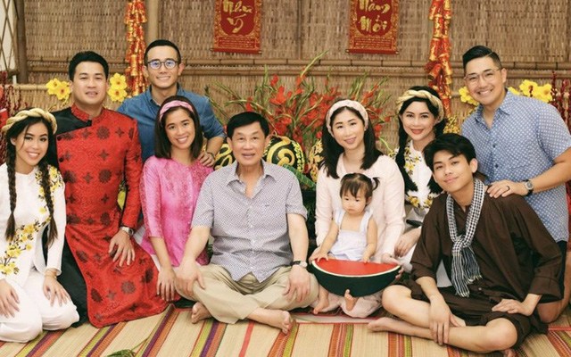 Diễn viên Thuỷ Tiên đã được bố chồng tỷ phú của Tăng Thanh Hà 'cưa đổ' thế nào? - 1 Diễn viên Thuỷ Tiên đã được bố chồng tỷ phú của Tăng Thanh Hà 'cưa đổ' thế nào? - 1